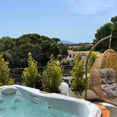 Aquamarina Con Jacuzzi Riservata Apartahotel Porto Pino