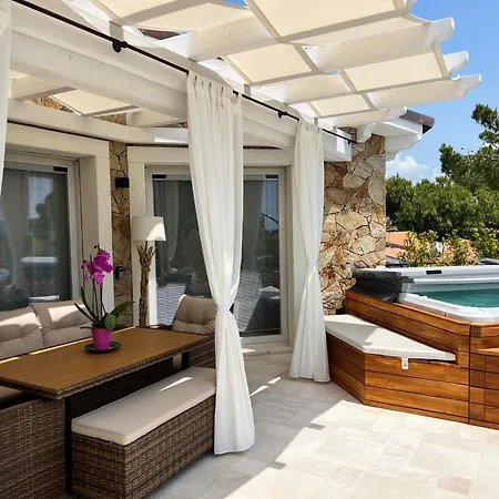 Aquamarina Con Jacuzzi Riservata Apartahotel Porto Pino